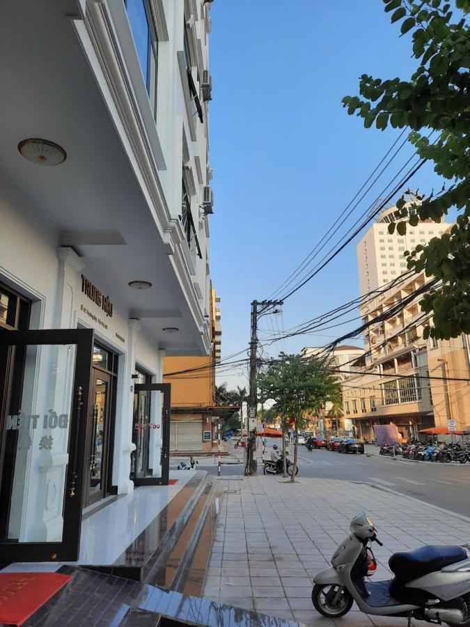 Hotel Nha Nghi Trung Hau Mong Cai Exterior foto