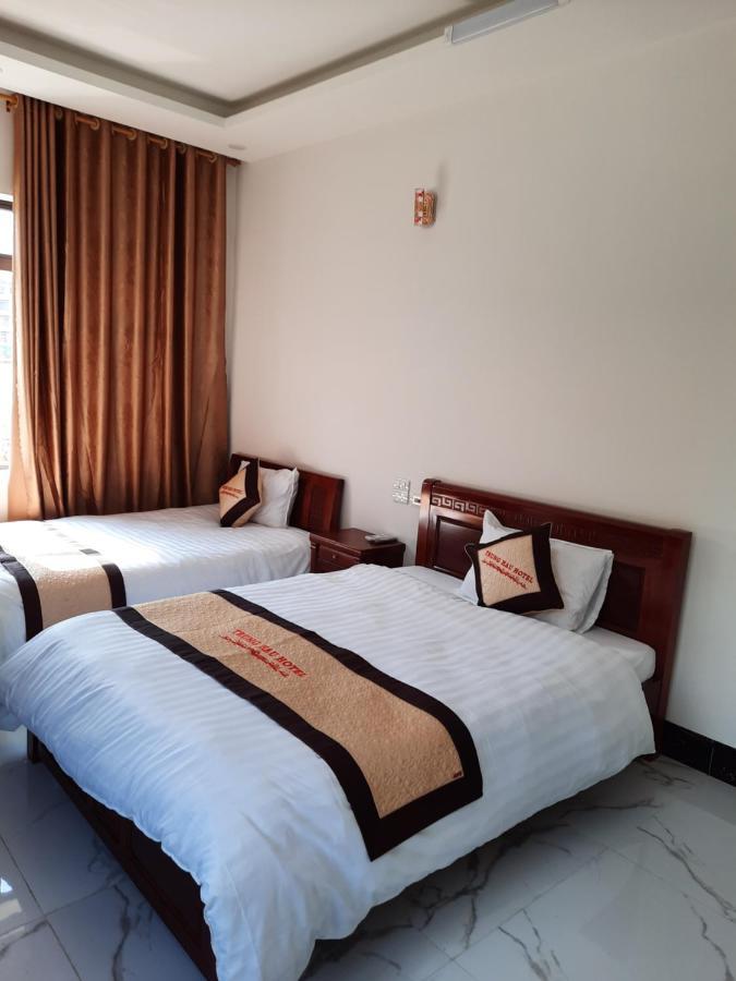 Hotel Nha Nghi Trung Hau Mong Cai Exterior foto